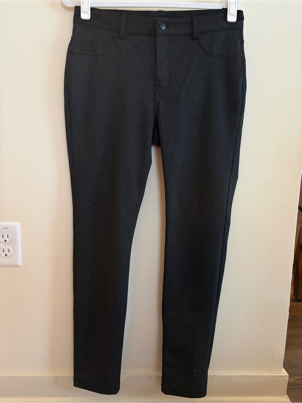 DKNY Jeans Grey/Black Houndstooth Ponte Slim Fit Tapered Comfort Pants Small